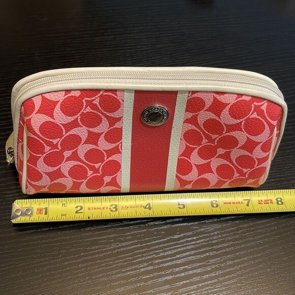 Coach Designer Handbag Bag Clutch great for iPhone, Make up, Other Accessories - Picture 9 of 12